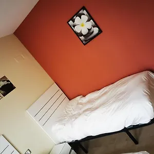  Apartamento Residencial Duquesa 2049